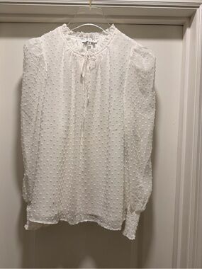Women’s Romantic Chaus Swiss Dot Blouse in Ecru